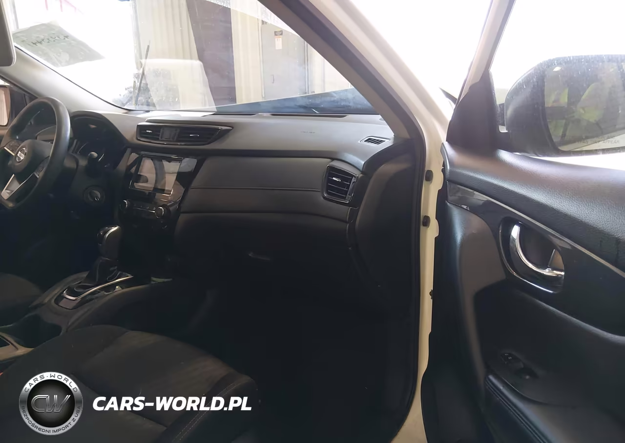 2017 Nissan Rogue S VIN:KNMAT2MV5HP561729 - 5
