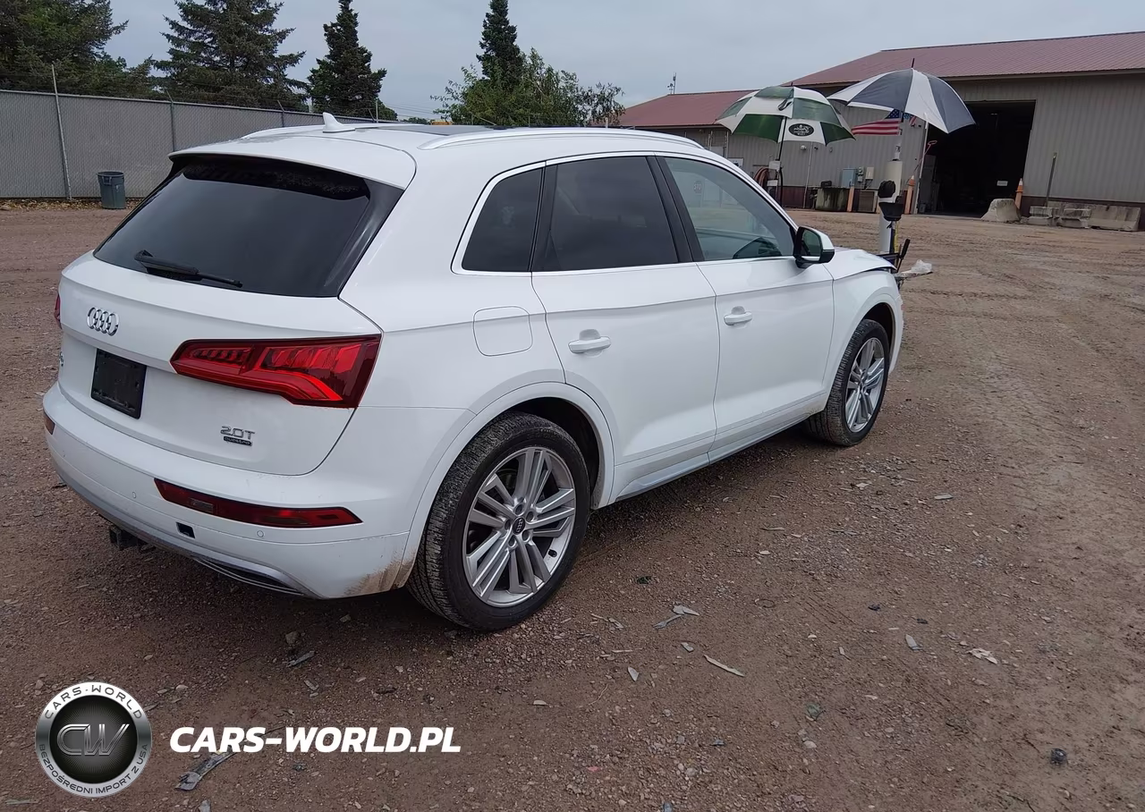 2018 Audi Q5 2.0T Premium-2.0T Tech Premium VIN:WA1BNAFY6J2000341 - 4