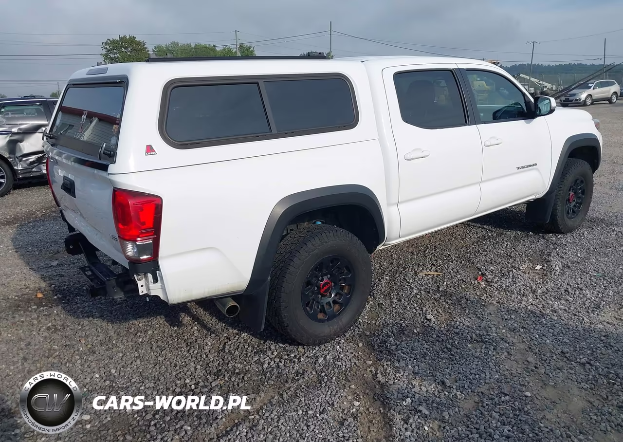 2017 Toyota Tacoma Trd Off Road VIN:3TMCZ5AN7HM084126 - 4