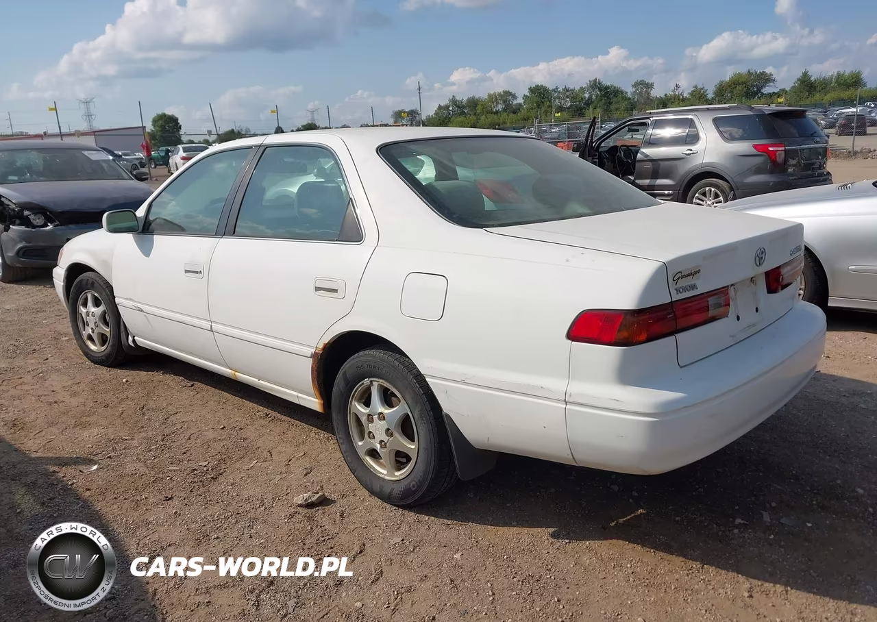 1998 Toyota Camry Le VIN:4T1BG22K8WU859302 - 3