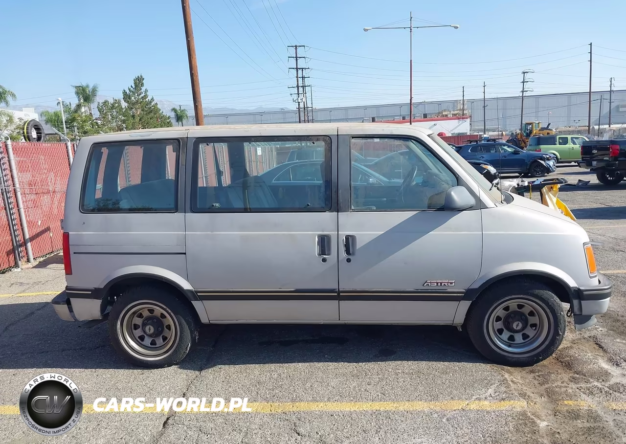 1991 Chevrolet Hu Van VIN:1GNDM15Z1MB122418 - 13
