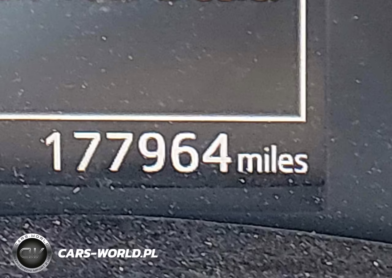 2018 Toyota Corolla Xle VIN:5YFBURHE2JP787073 - 15