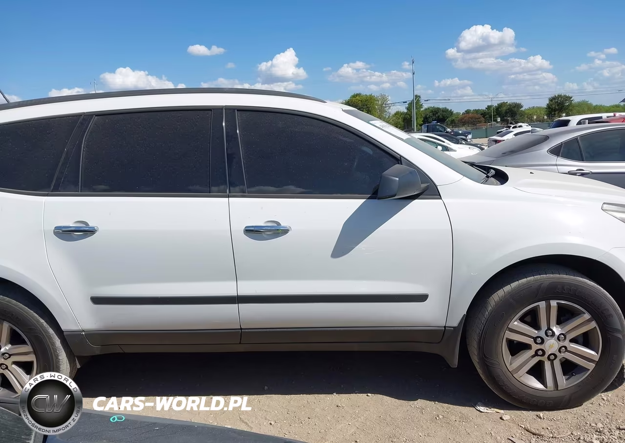 2017 Chevrolet Traverse Ls VIN:1GNKRFKD6HJ150502 - 13