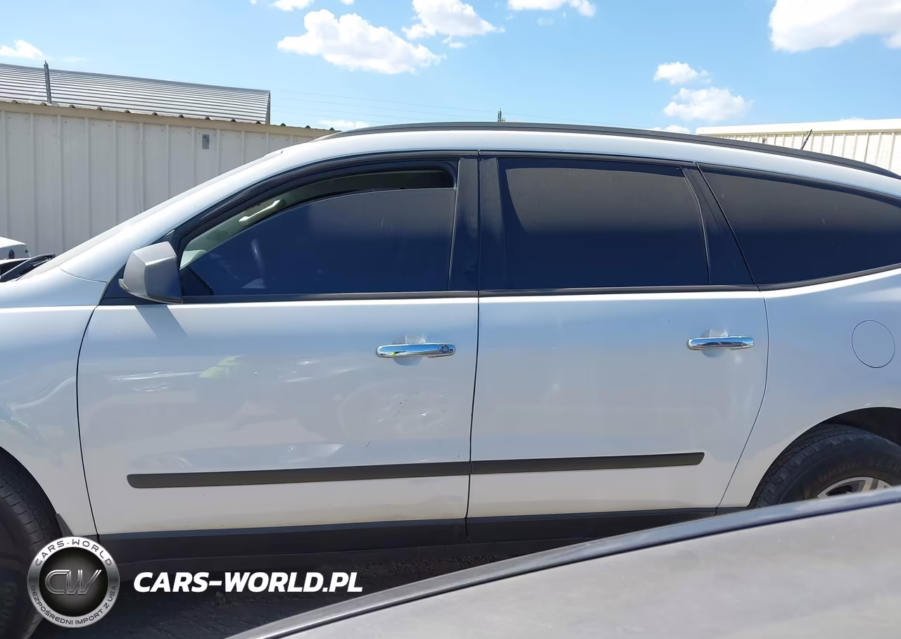 2017 Chevrolet Traverse Ls VIN:1GNKRFKD6HJ150502 - 14