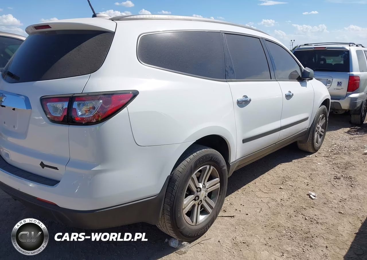2017 Chevrolet Traverse Ls VIN:1GNKRFKD6HJ150502 - 4