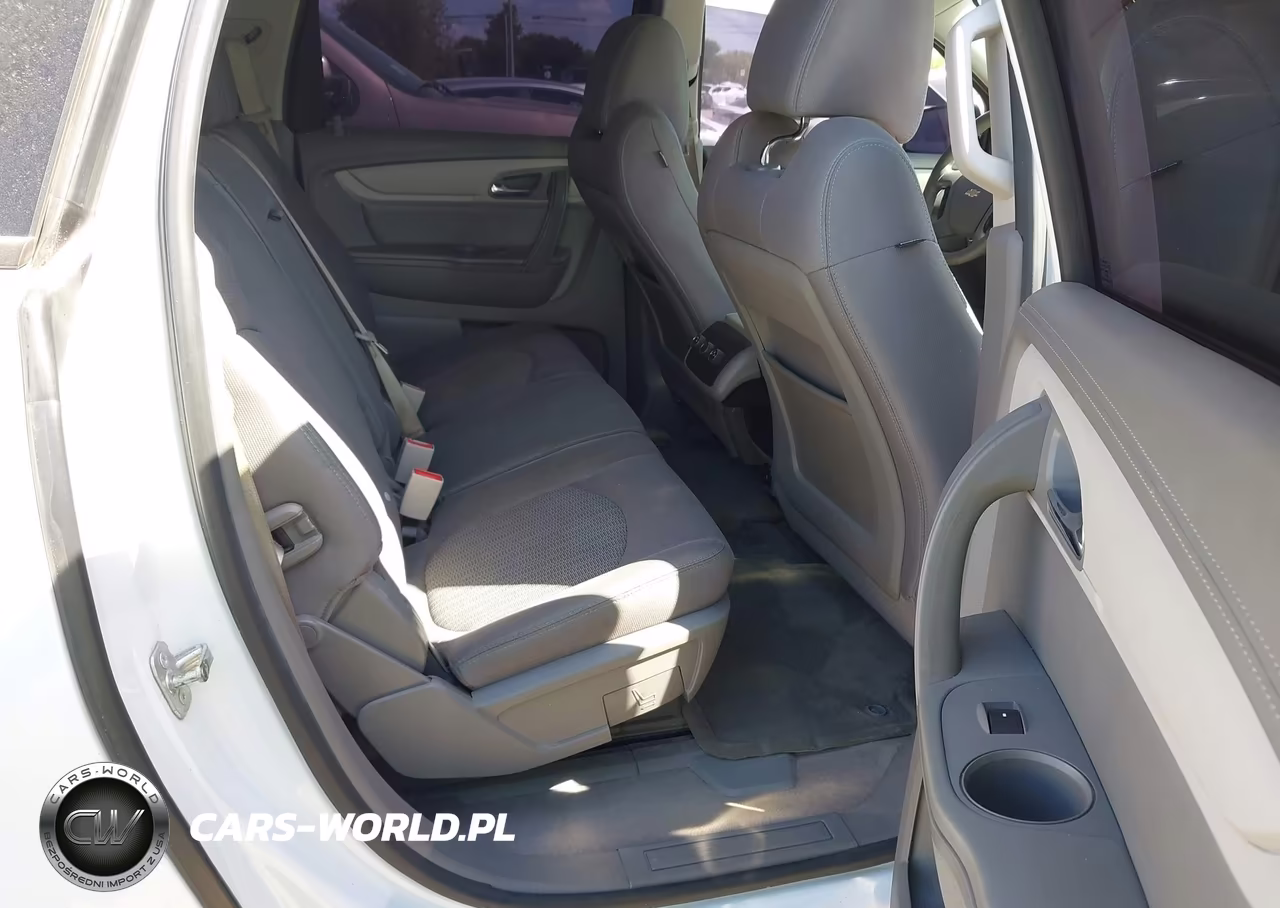2017 Chevrolet Traverse Ls VIN:1GNKRFKD6HJ150502 - 8