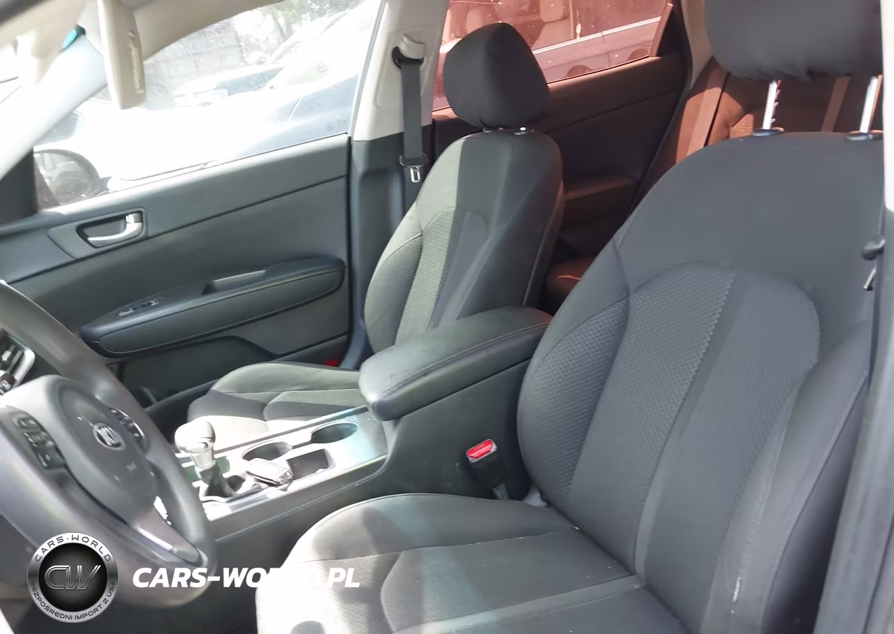 2018 Kia Optima Lx VIN:5XXGT4L35JG256265 - 21