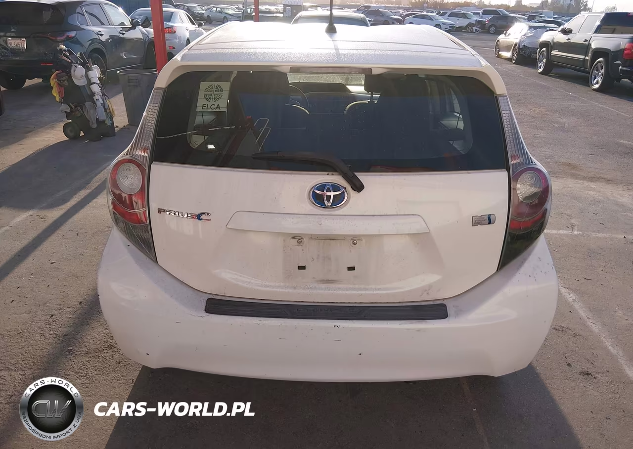 2012 Toyota Prius C Two VIN:JTDKDTB3XC1509422 - 16