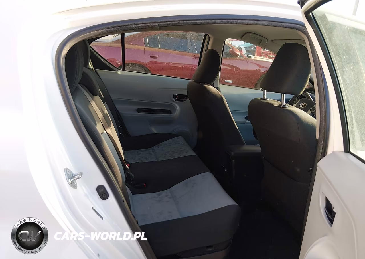 2012 Toyota Prius C Two VIN:JTDKDTB3XC1509422 - 8