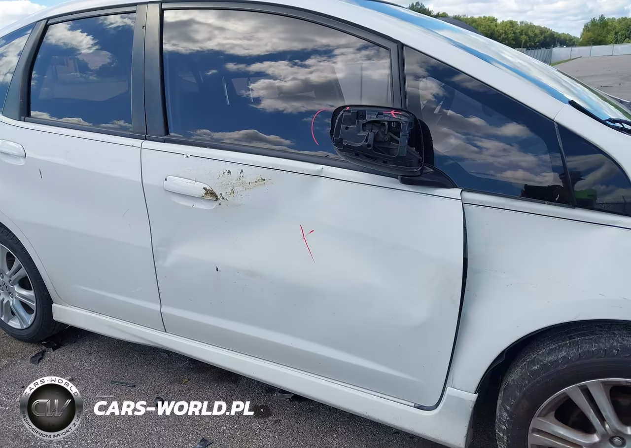 2010 Honda Fit Sport VIN:JHMGE8H45AC019244 - 14