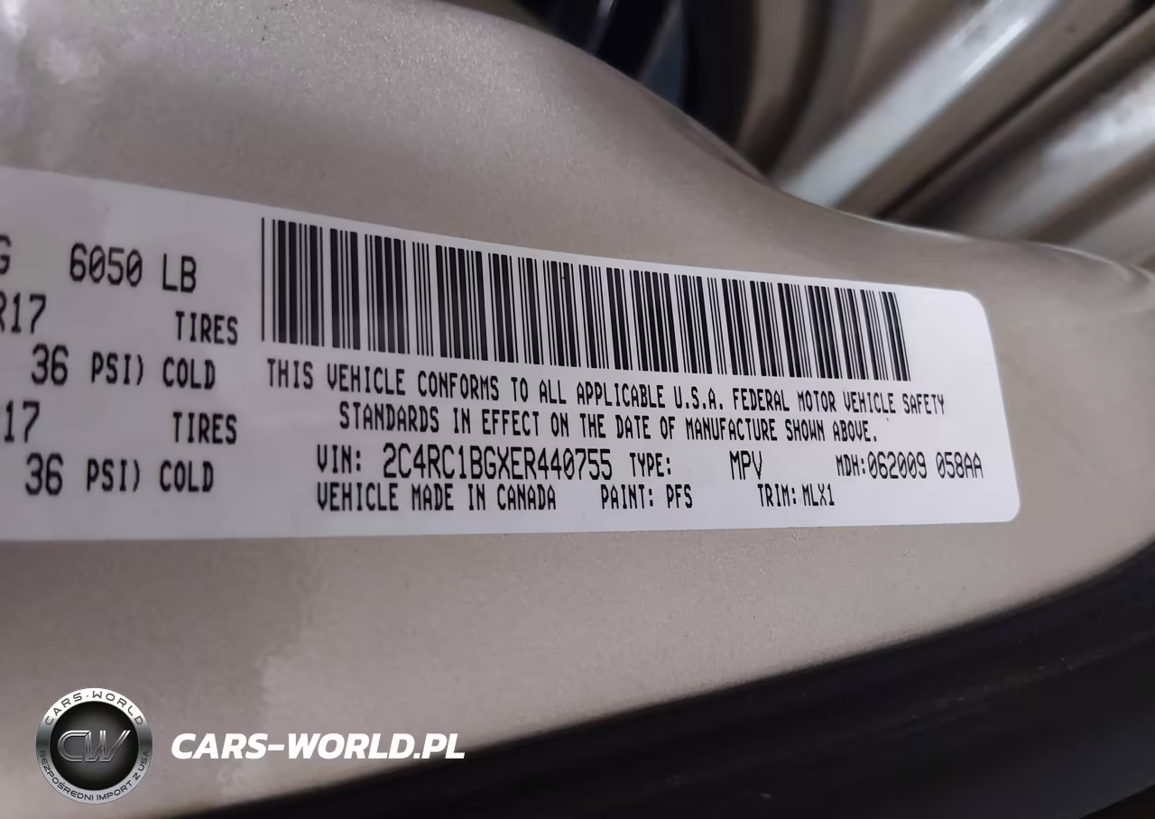 2014 Chrysler Town & Country Touring VIN:2C4RC1BGXER440755 - 9