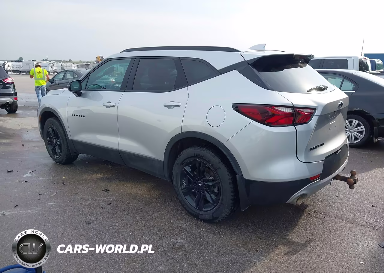 2022 Chevrolet Blazer Awd 2Lt VIN:3GNKBHR40NS150334 - 3