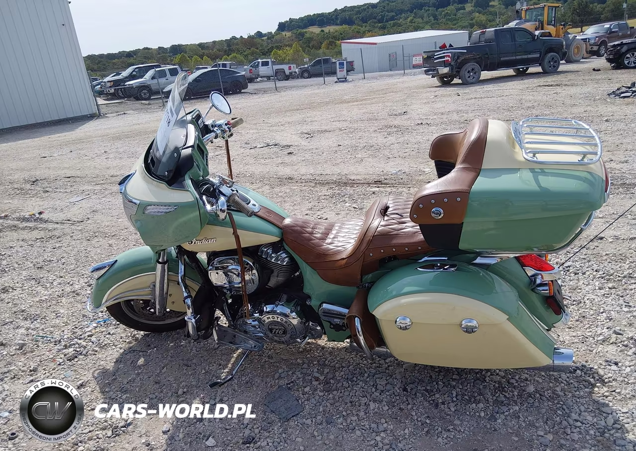 2017 Indian Motorcycle Co. Roadmaster VIN:56KTRAAA0H3349227 - 12