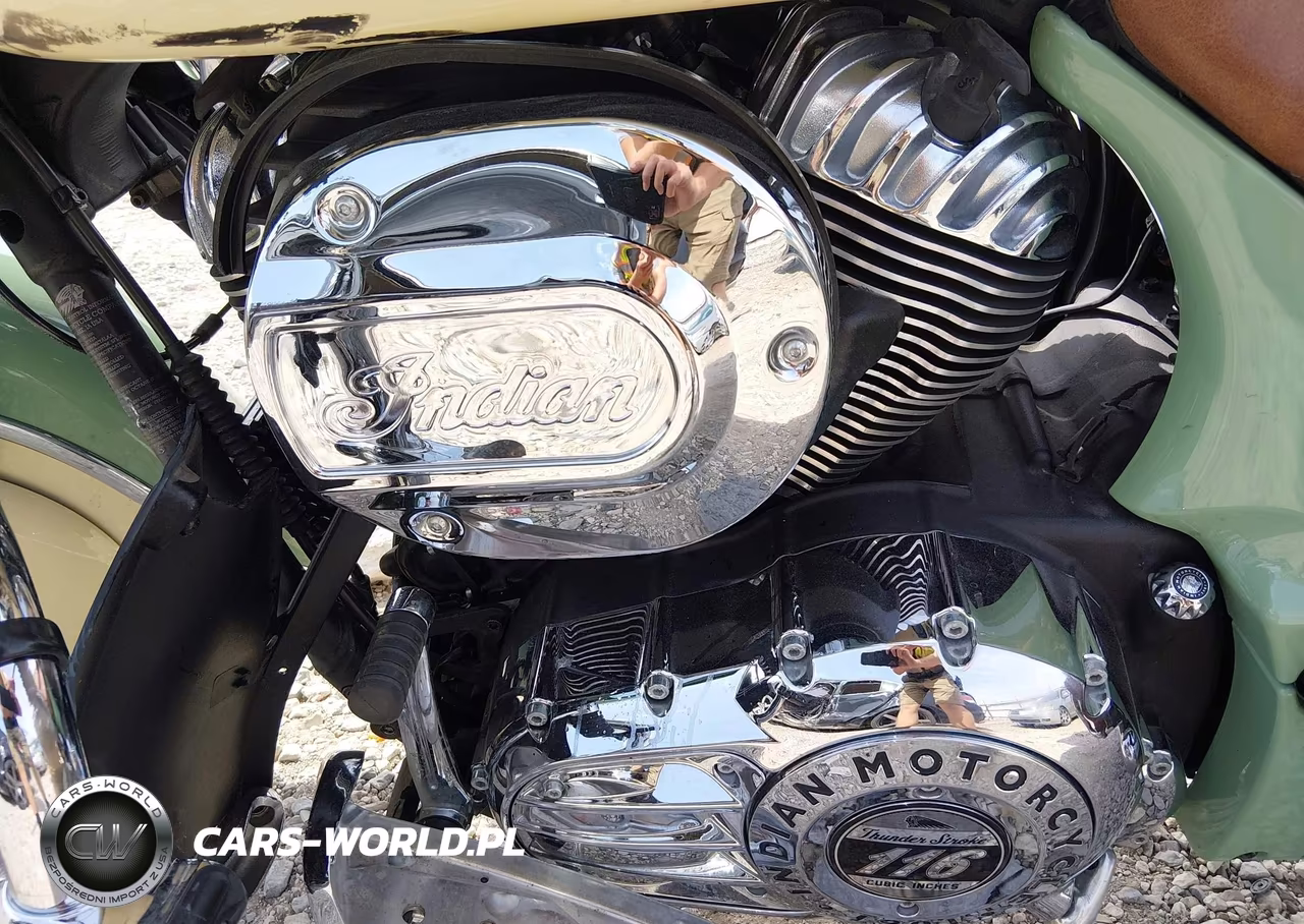 2017 Indian Motorcycle Co. Roadmaster VIN:56KTRAAA0H3349227 - 9