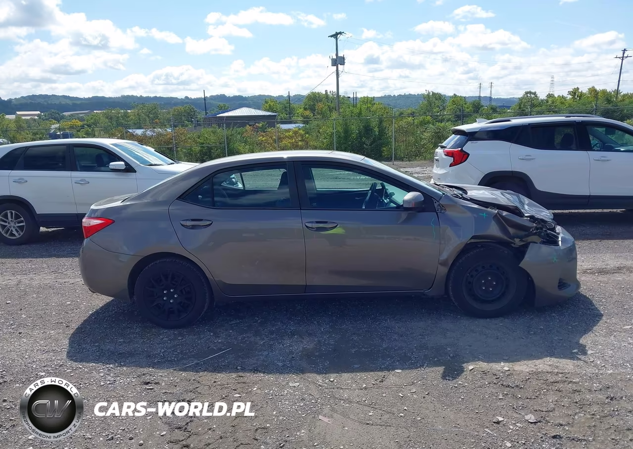 2017 Toyota Corolla Le VIN:2T1BURHE4HC804918 - 14