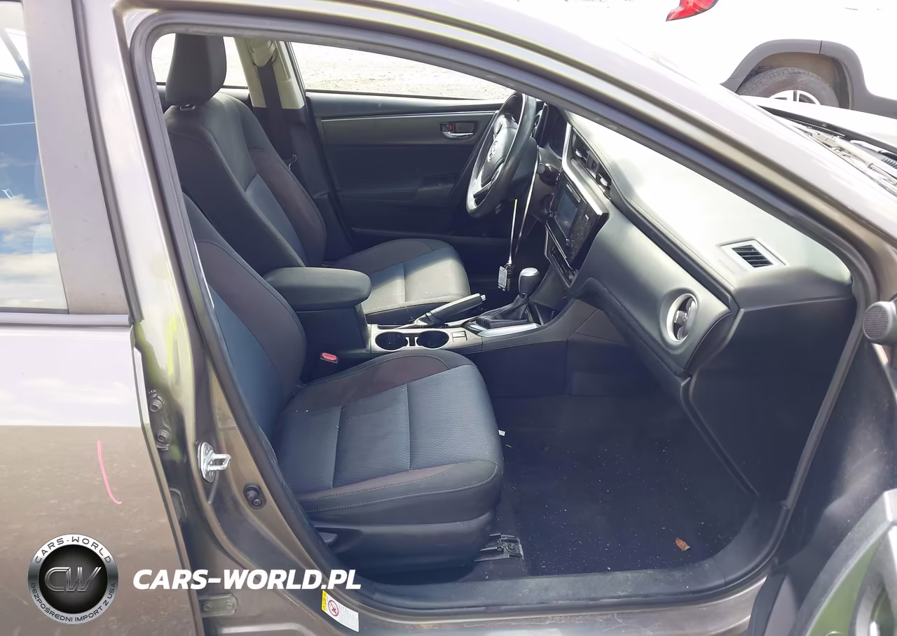 2017 Toyota Corolla Le VIN:2T1BURHE4HC804918 - 5