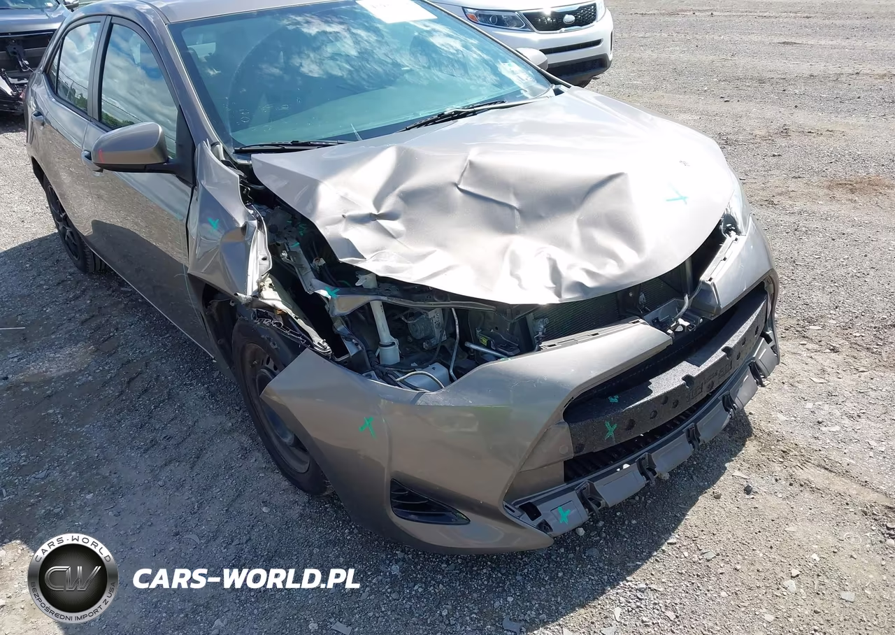 2017 Toyota Corolla Le VIN:2T1BURHE4HC804918 - 6