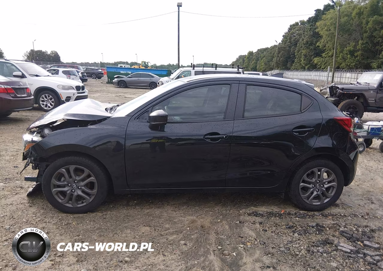 2020 Toyota Yaris Le VIN:3MYDLBJV5LY701885 - 15