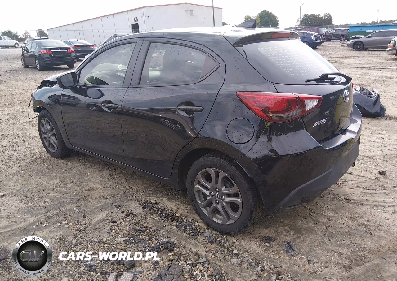 2020 Toyota Yaris Le VIN:3MYDLBJV5LY701885 - 3