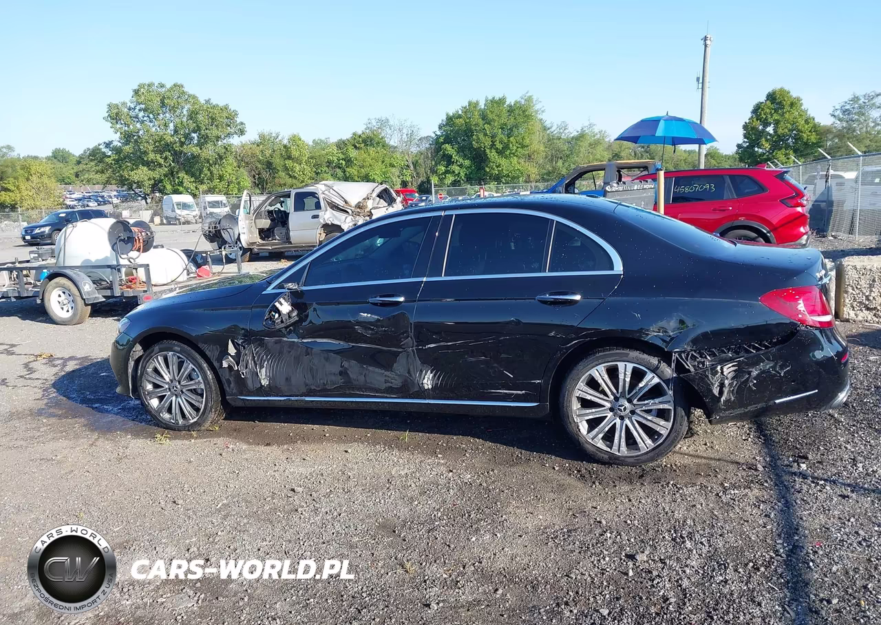2018 Mercedes-Benz E 300 4Matic VIN:WDDZF4KBXJA440336 - 15