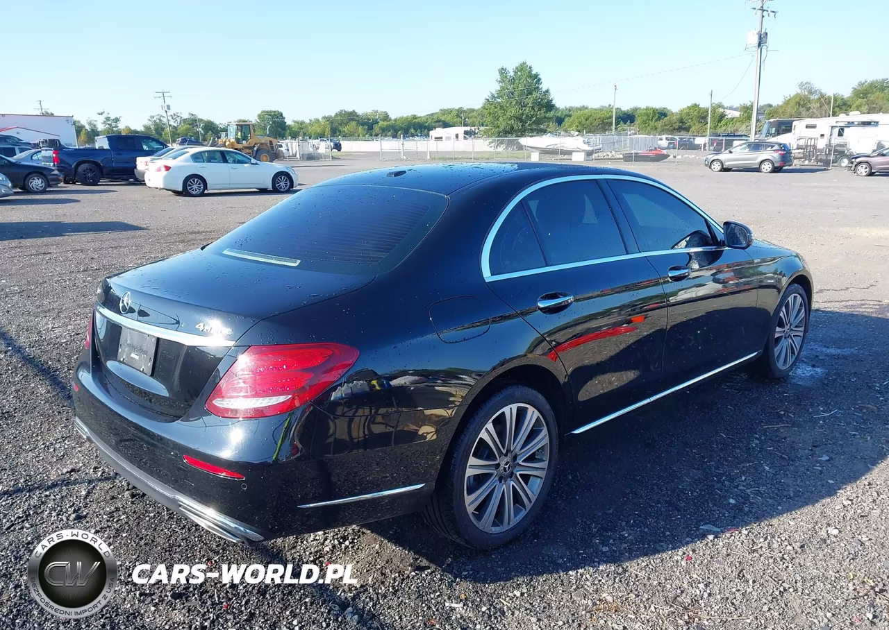 2018 Mercedes-Benz E 300 4Matic VIN:WDDZF4KBXJA440336 - 4