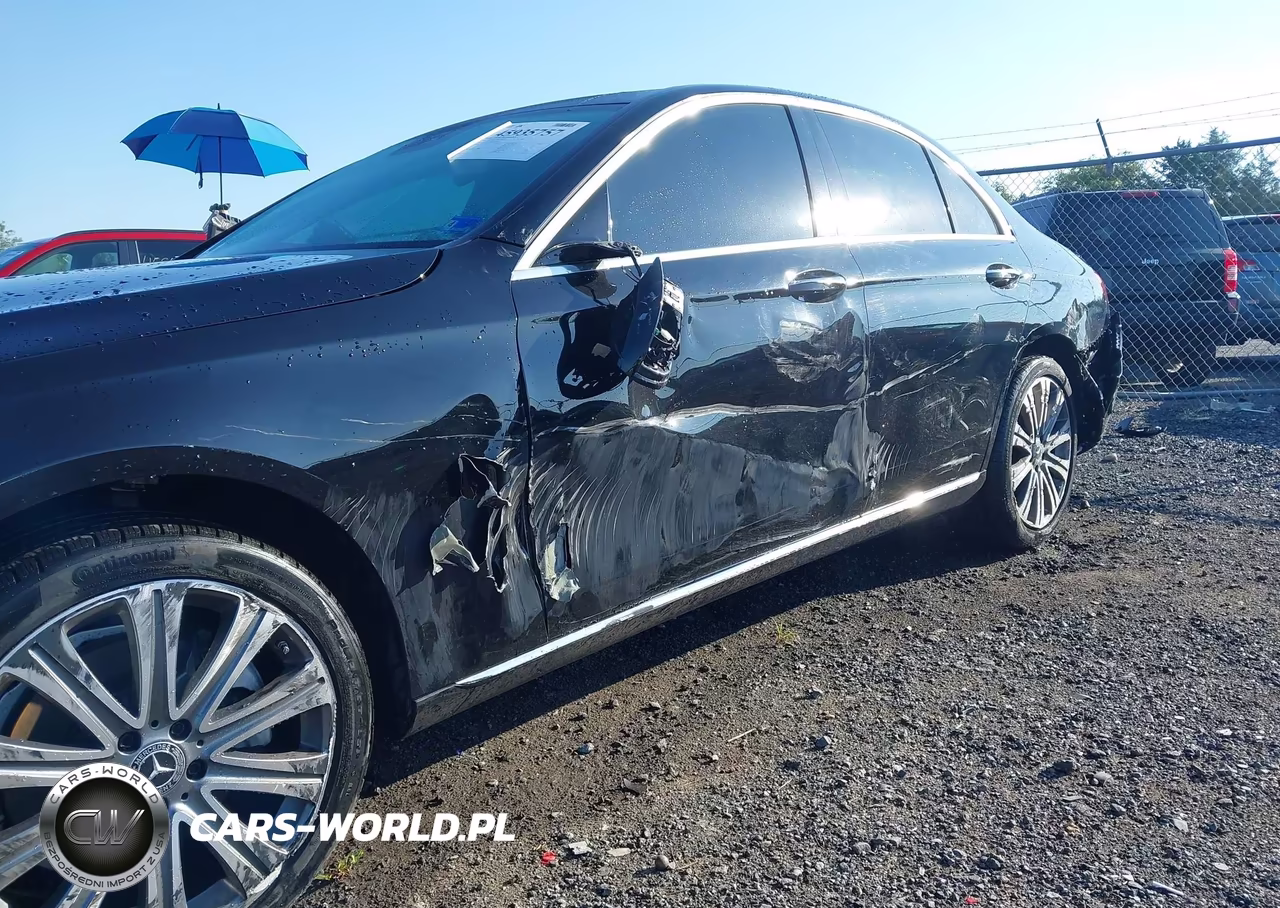 2018 Mercedes-Benz E 300 4Matic VIN:WDDZF4KBXJA440336 - 6