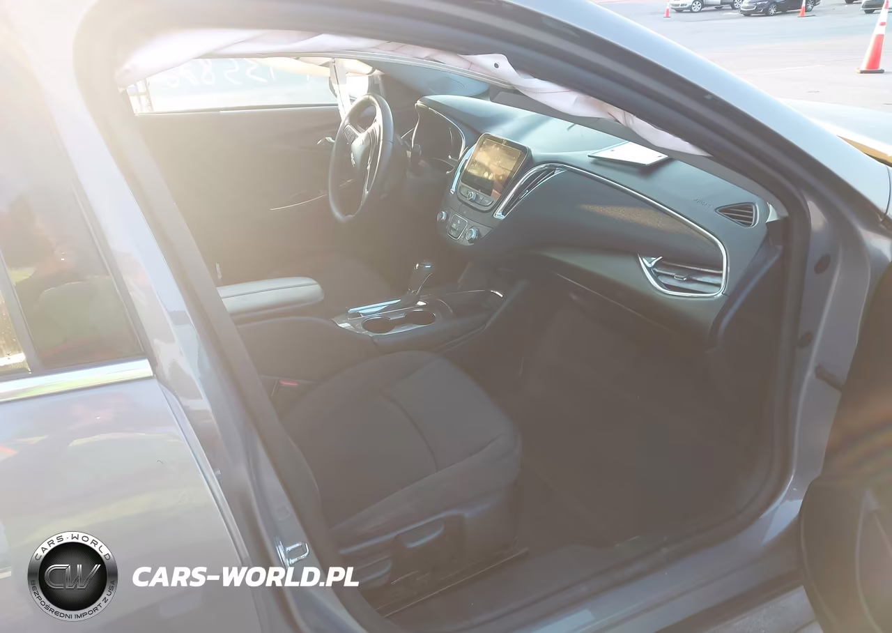2017 Chevrolet Malibu 1Lt VIN:1G1ZE5ST2HF160217 - 5