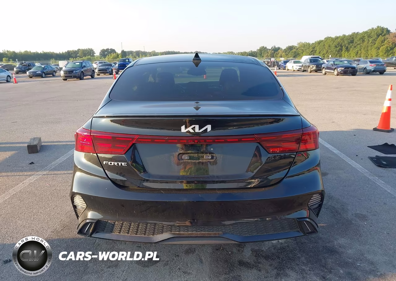 2022 Kia Forte Gt-Line VIN:3KPF54AD6NE423829 - 17