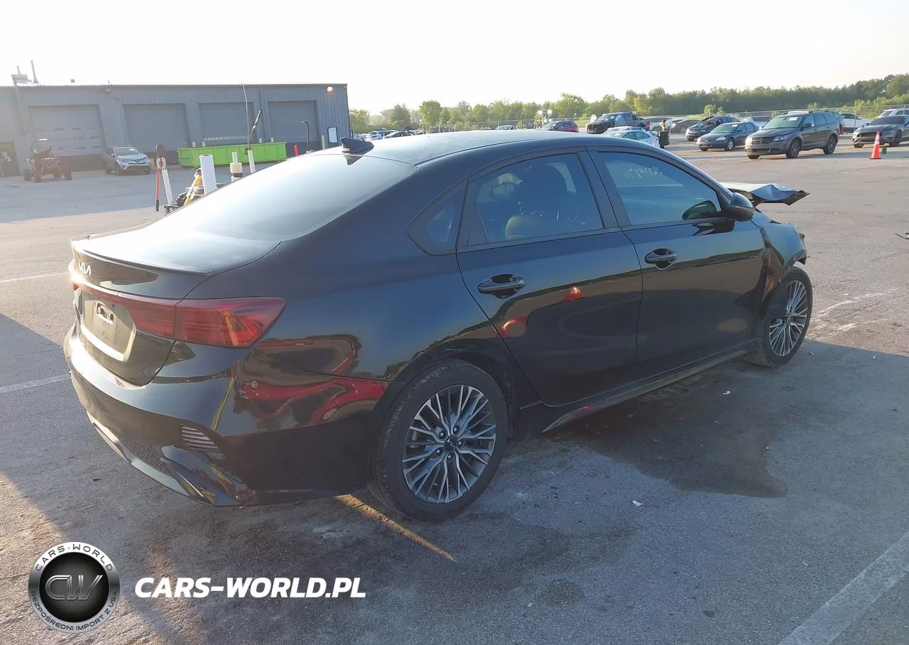 2022 Kia Forte Gt-Line VIN:3KPF54AD6NE423829 - 4