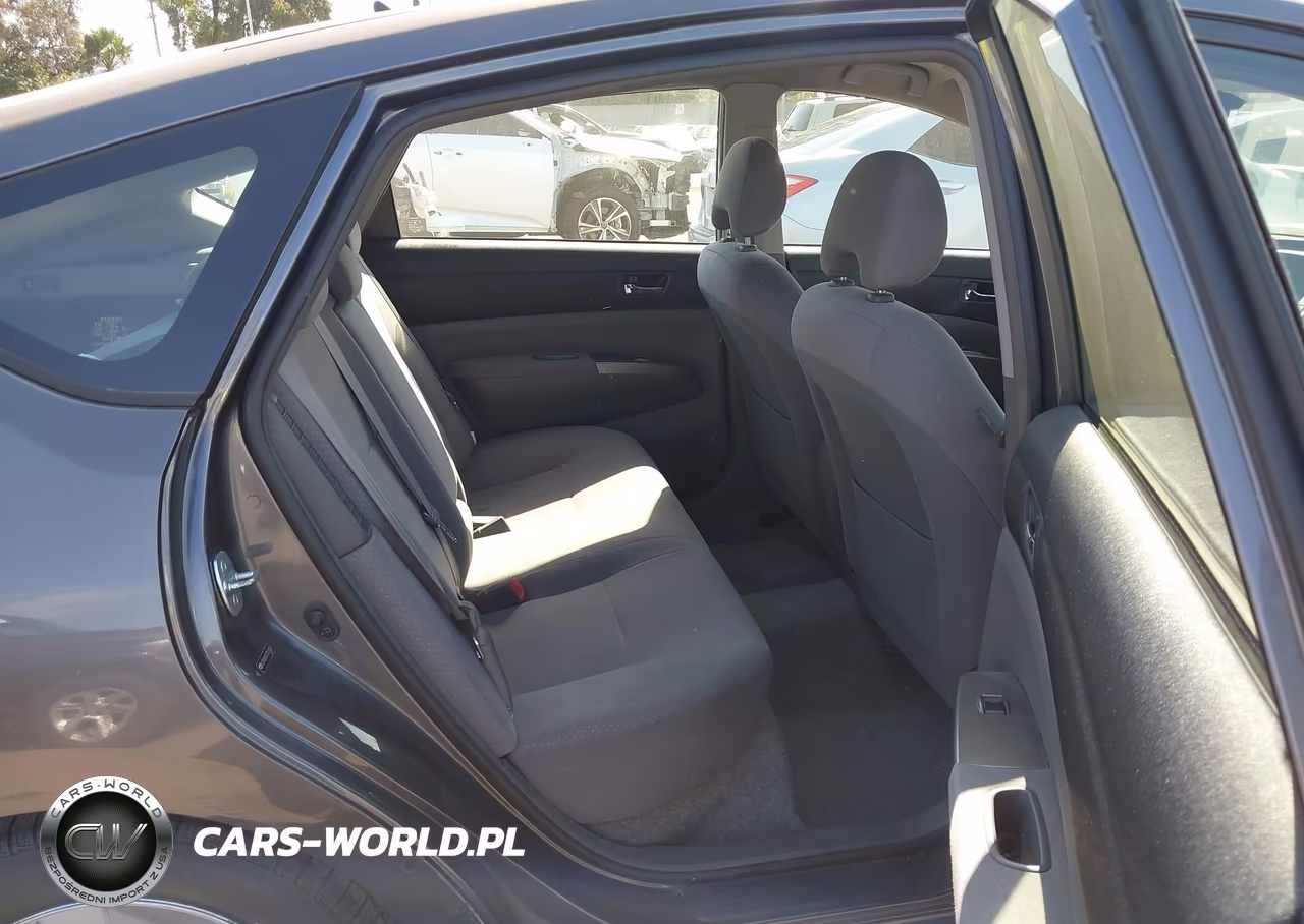 2007 Toyota Prius VIN:JTDKB20U173214523 - 8