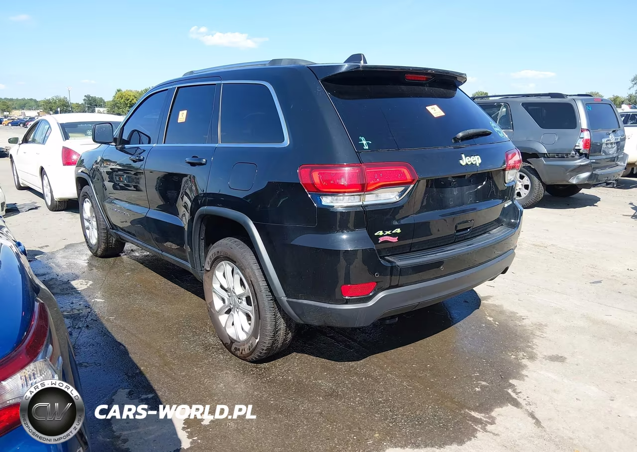2021 Jeep Grand Cherokee Laredo E 4X4 VIN:1C4RJFAG4MC666446 - 3