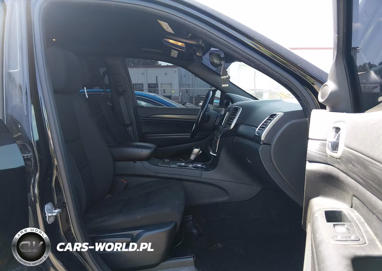 2021 Jeep Grand Cherokee Laredo E 4X4 VIN:1C4RJFAG4MC666446 - 5