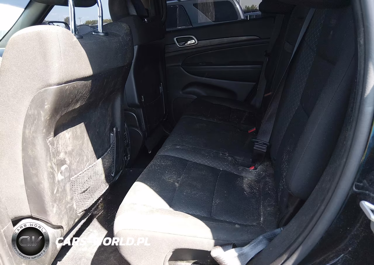 2021 Jeep Grand Cherokee Laredo E 4X4 VIN:1C4RJFAG4MC666446 - 6