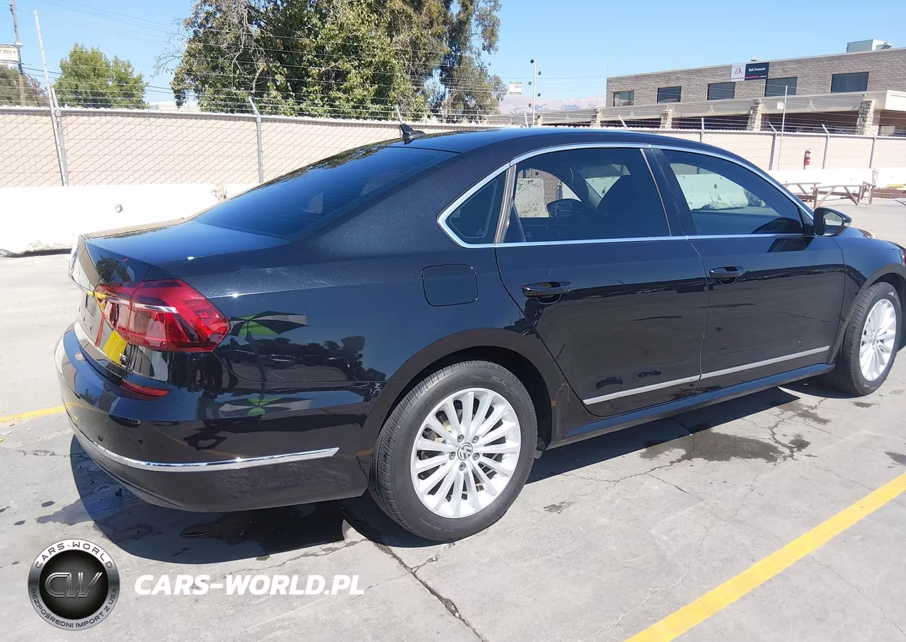 2017 Volkswagen Passat 1.8T Se VIN:1VWBT7A39HC017887 - 4