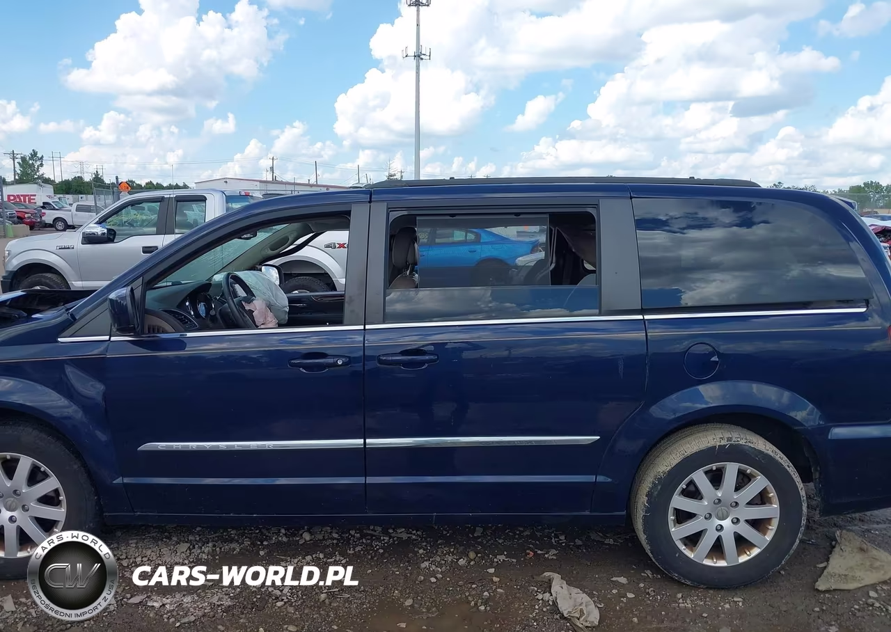 2013 Chrysler Town & Country Touring VIN:2C4RC1BG6DR779754 - 14