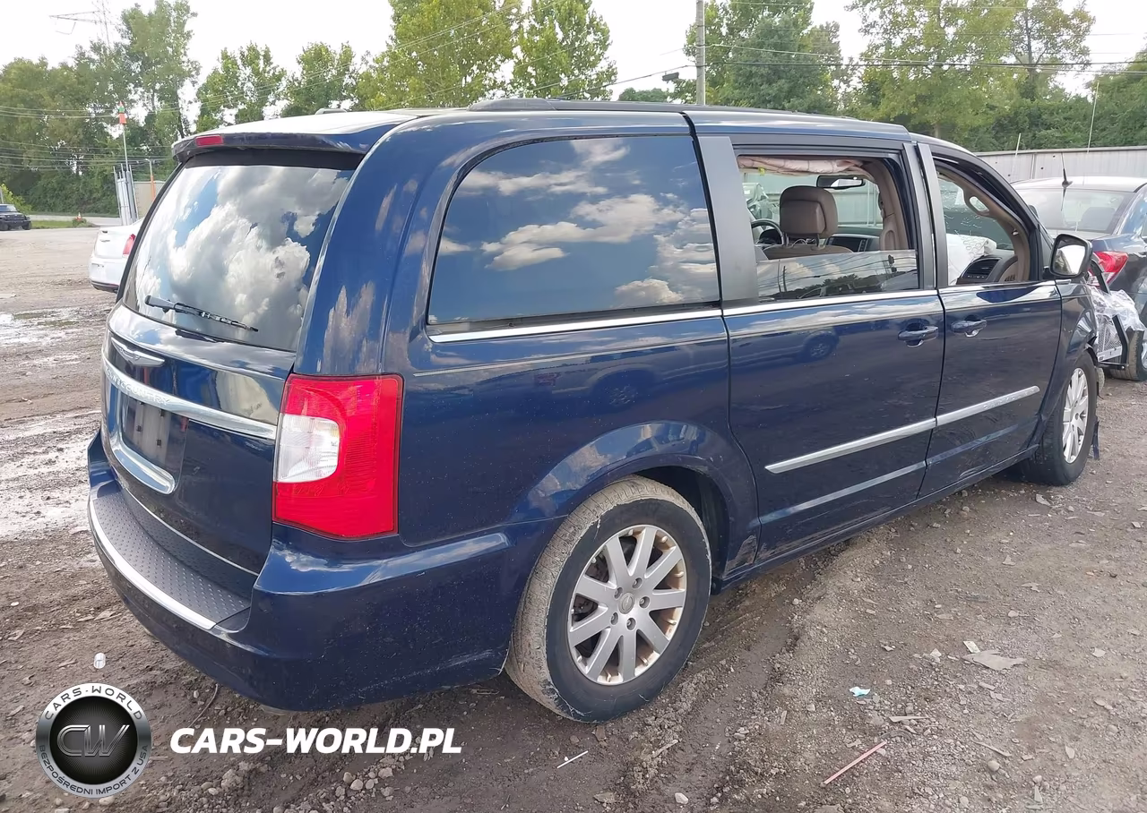 2013 Chrysler Town & Country Touring VIN:2C4RC1BG6DR779754 - 4