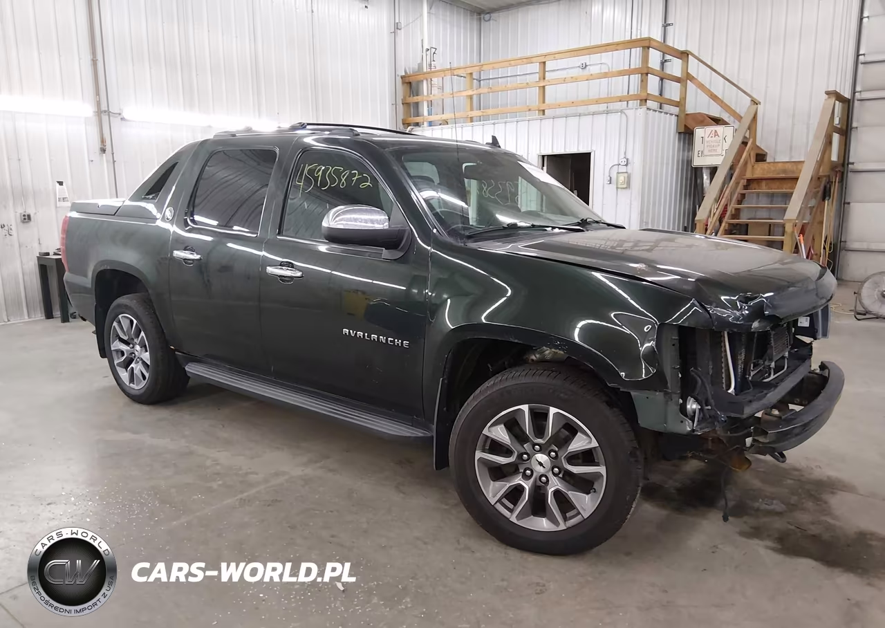 2013 Chevrolet Avalanche Lt – zdjęcie 1 z 17