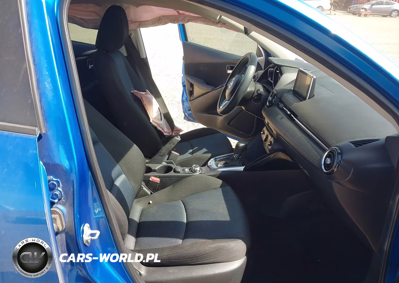 2018 Toyota Yaris Ia VIN:3MYDLBYV7JY308277 - 5