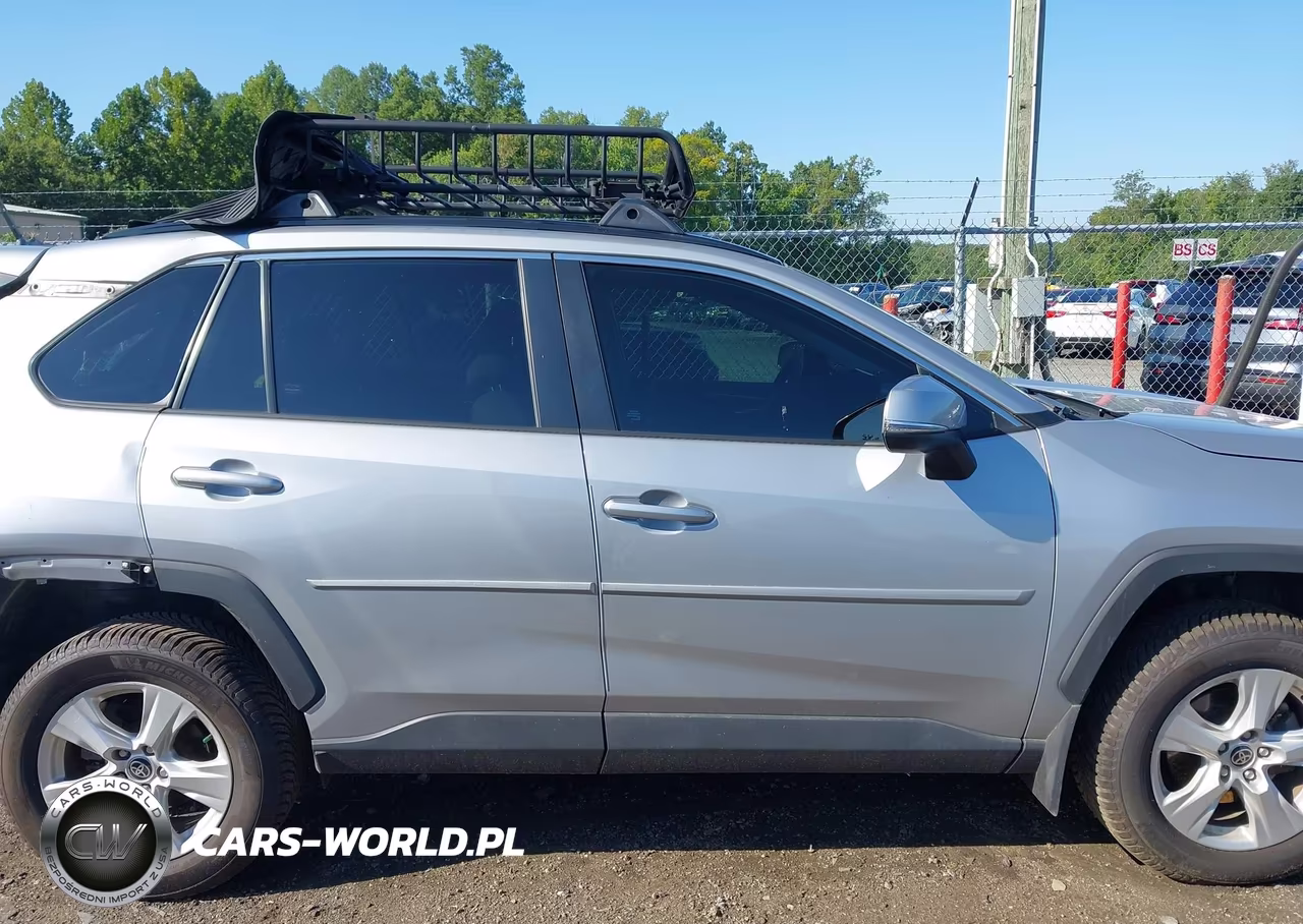 2021 Toyota Rav4 Xle VIN:2T3P1RFV2MW177766 - 14