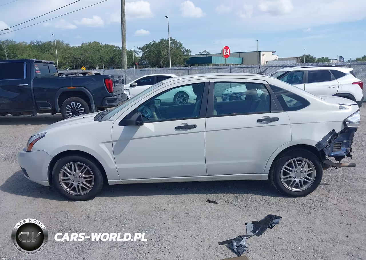 2011 Ford Focus S VIN:1FAHP3EN7BW158765 - 14