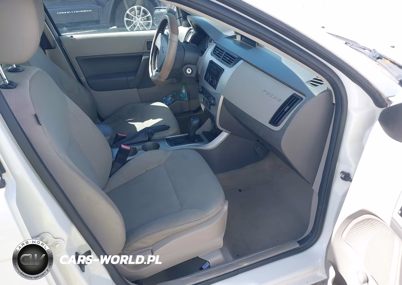 2011 Ford Focus S VIN:1FAHP3EN7BW158765 - 5