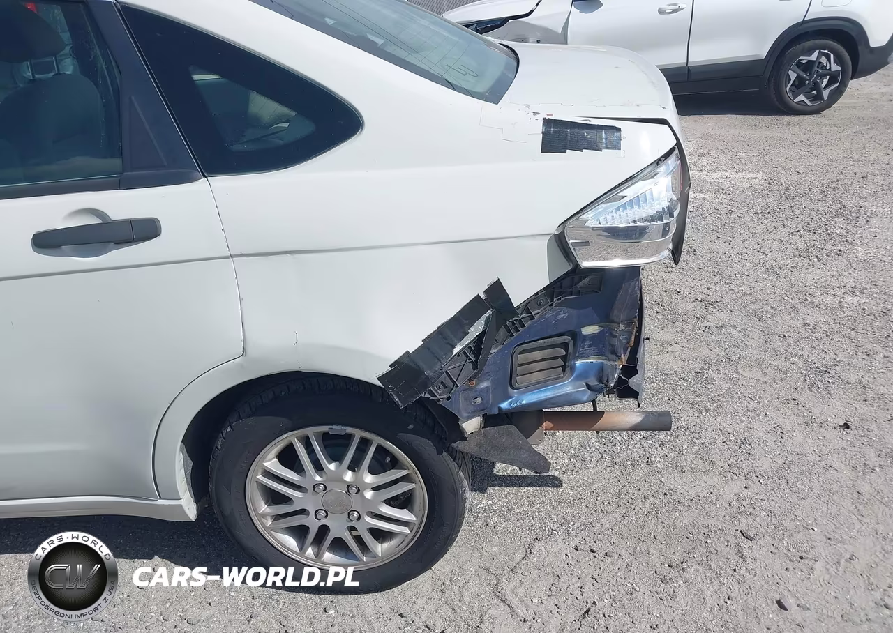 2011 Ford Focus S VIN:1FAHP3EN7BW158765 - 6