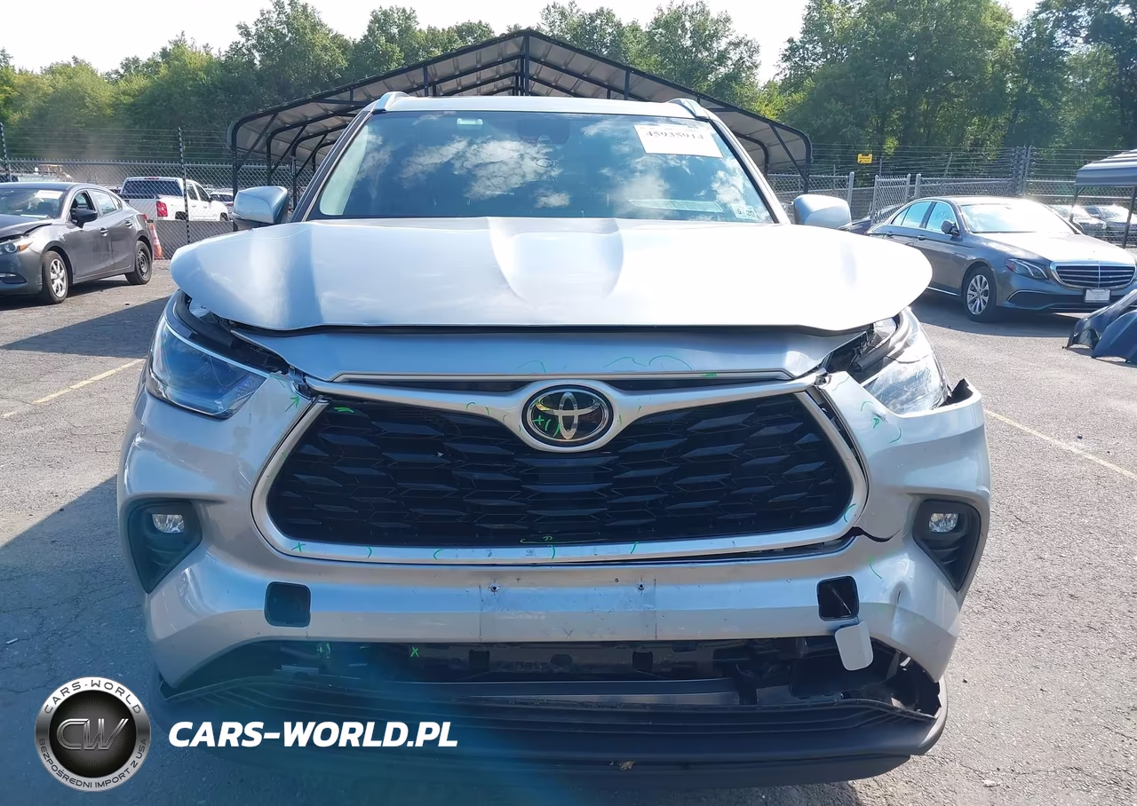 2021 Toyota Highlander Xle VIN:5TDGZRBH7MS532229 - 12