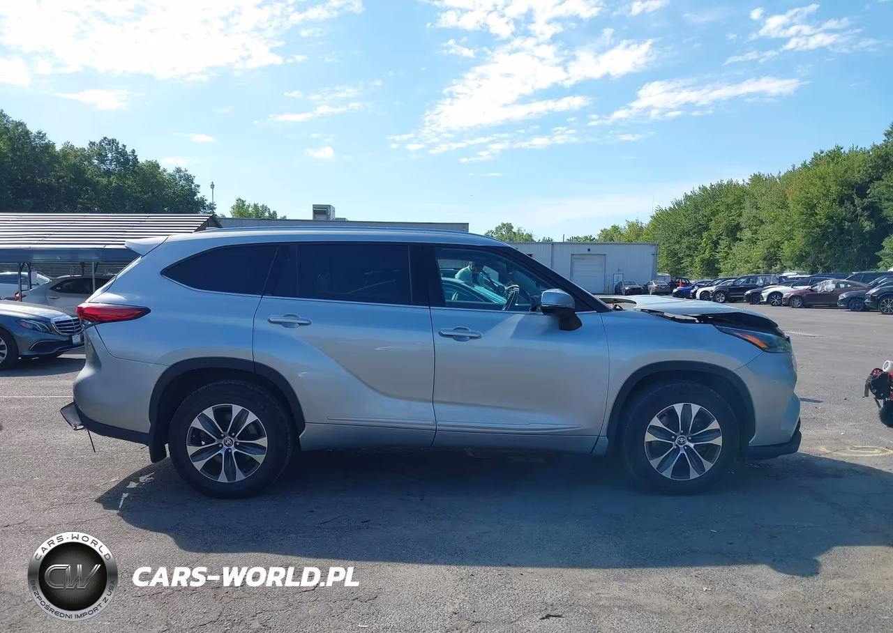 2021 Toyota Highlander Xle VIN:5TDGZRBH7MS532229 - 13