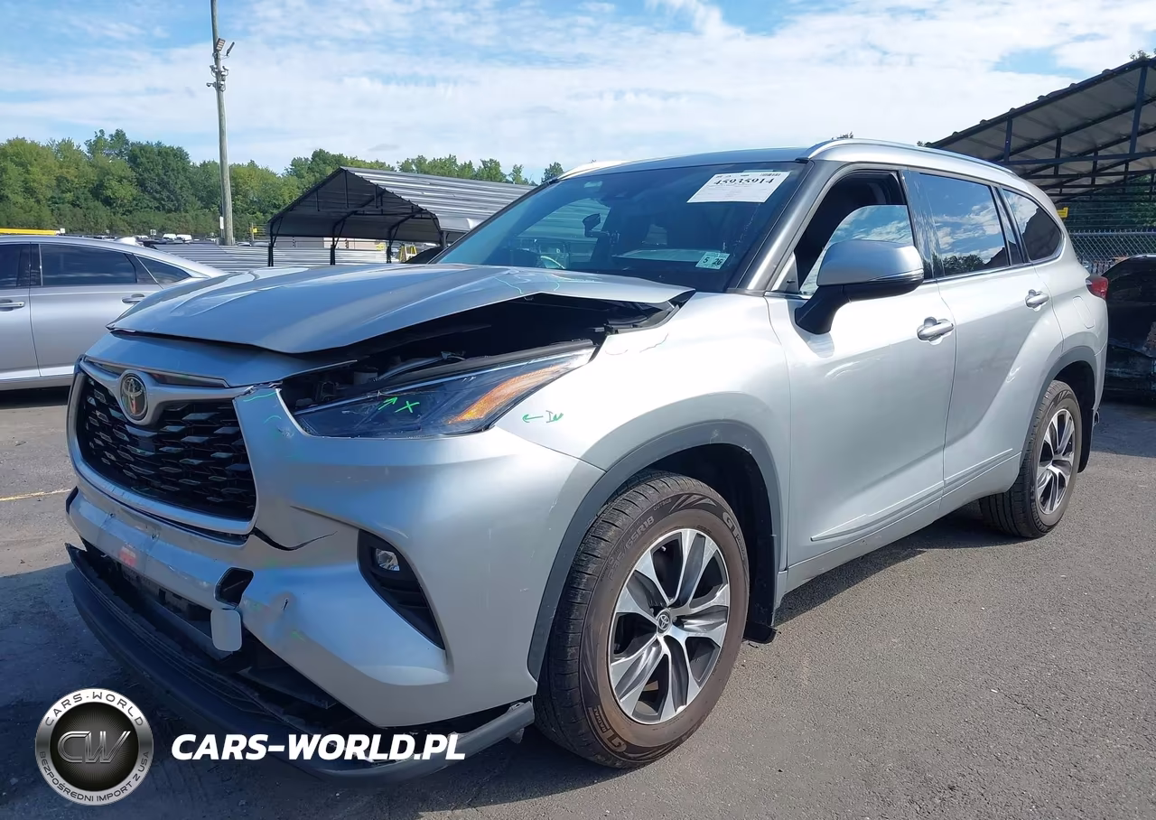 2021 Toyota Highlander Xle VIN:5TDGZRBH7MS532229 - 2