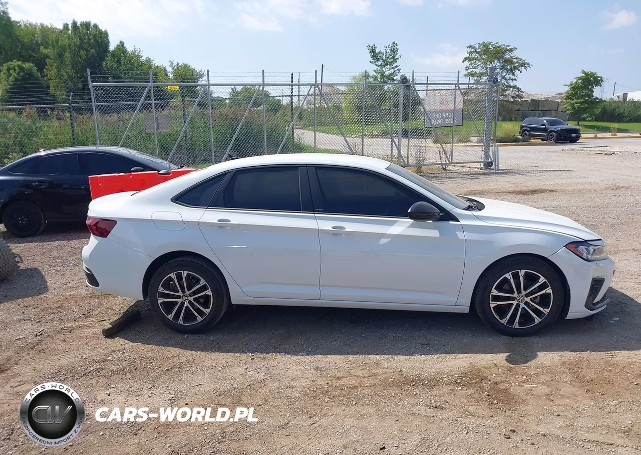 2025 Volkswagen Jetta 1.5T Sport VIN:3VWBX7BU5SM039452 - 13