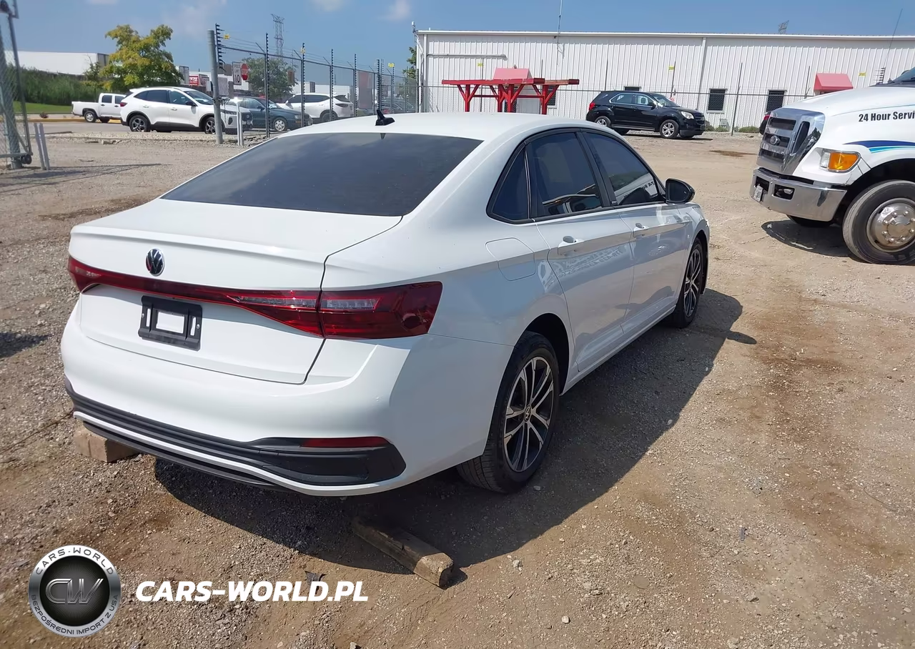 2025 Volkswagen Jetta 1.5T Sport VIN:3VWBX7BU5SM039452 - 4