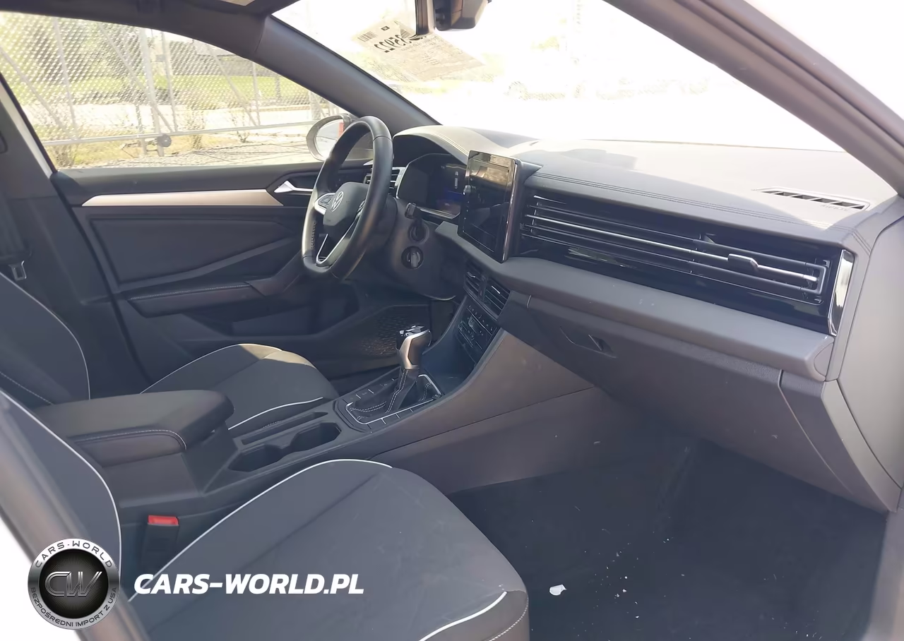 2025 Volkswagen Jetta 1.5T Sport VIN:3VWBX7BU5SM039452 - 5