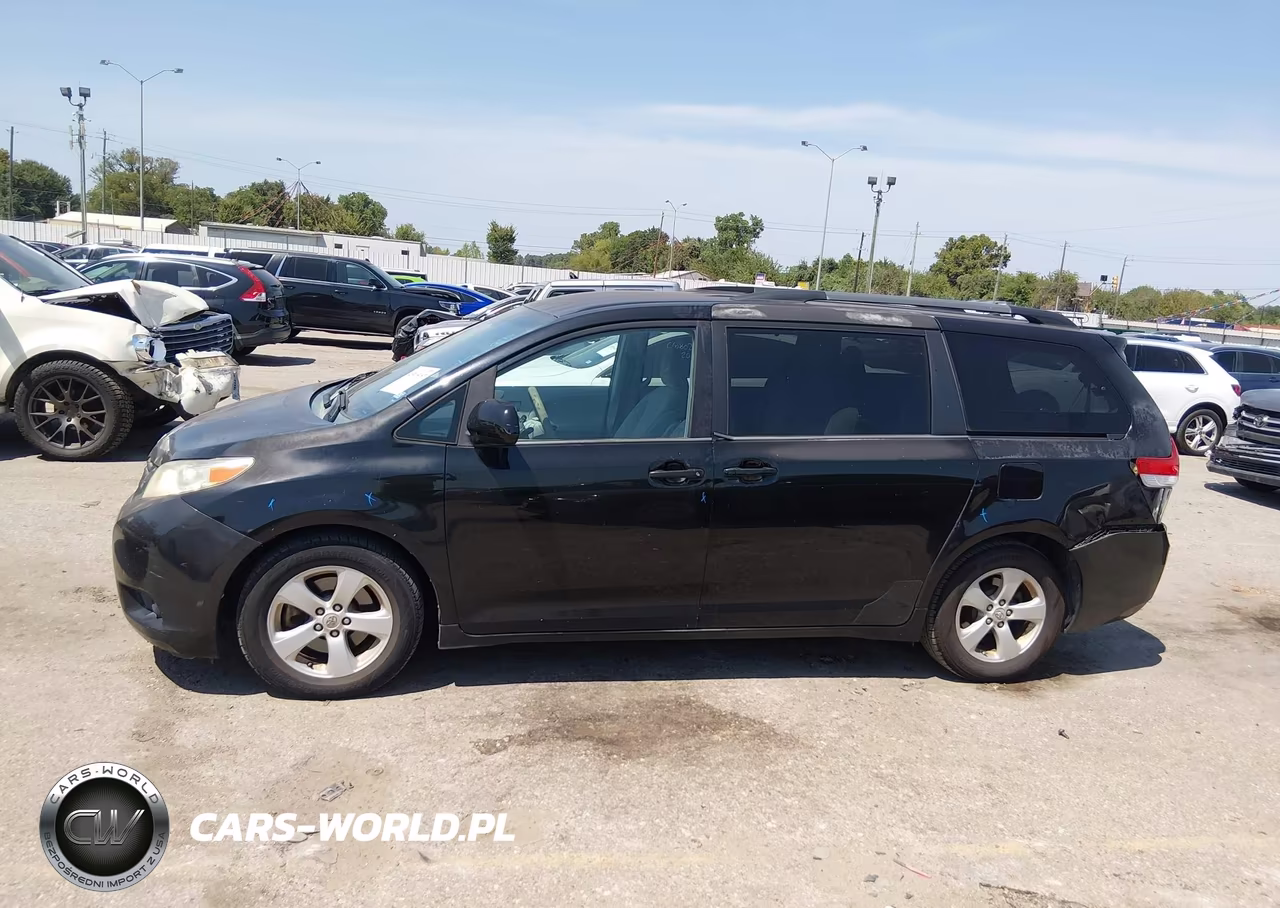 2014 Toyota Sienna Le V6 8 Passenger VIN:5TDKK3DC9ES474882 - 14