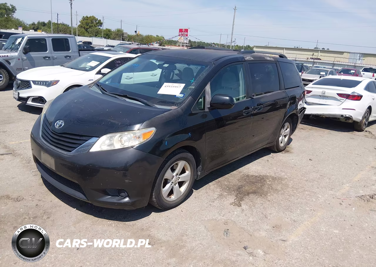 2014 Toyota Sienna Le V6 8 Passenger VIN:5TDKK3DC9ES474882 - 2